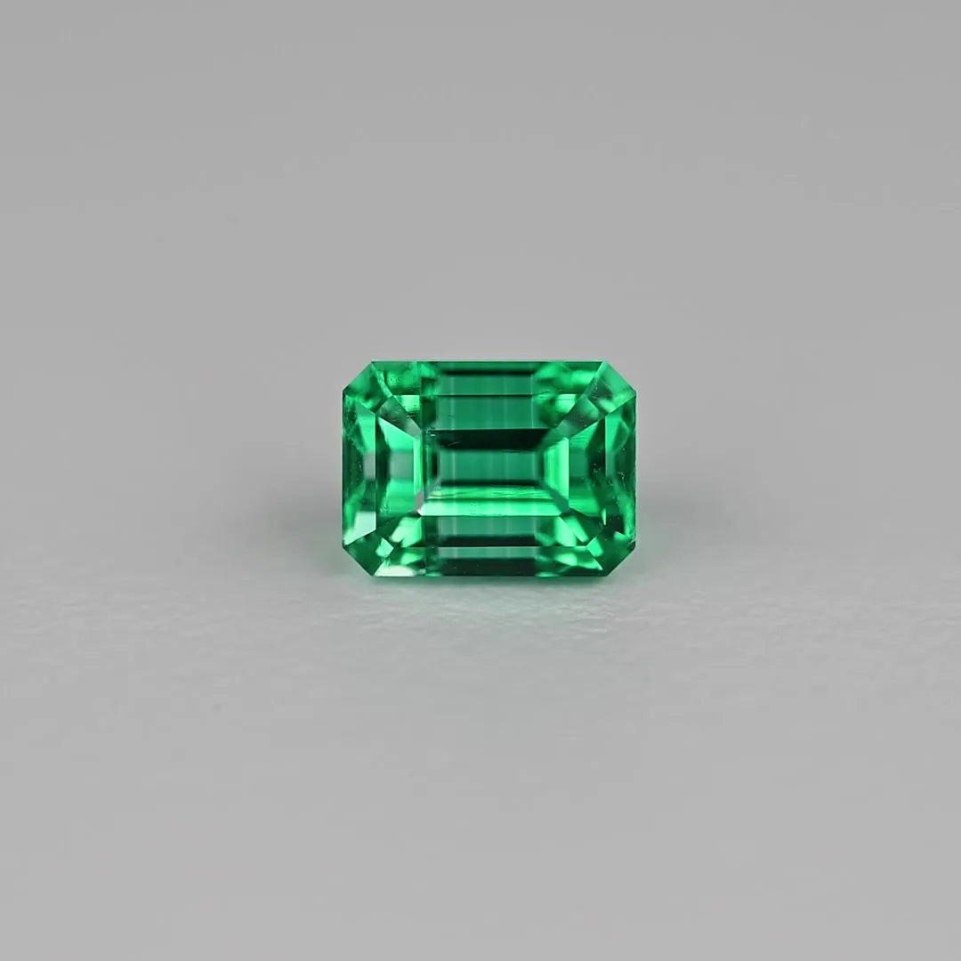 1.30ct Octagonal Natural Emerald (Colour Green, Clarity Eye Clean, Cut Faceted)