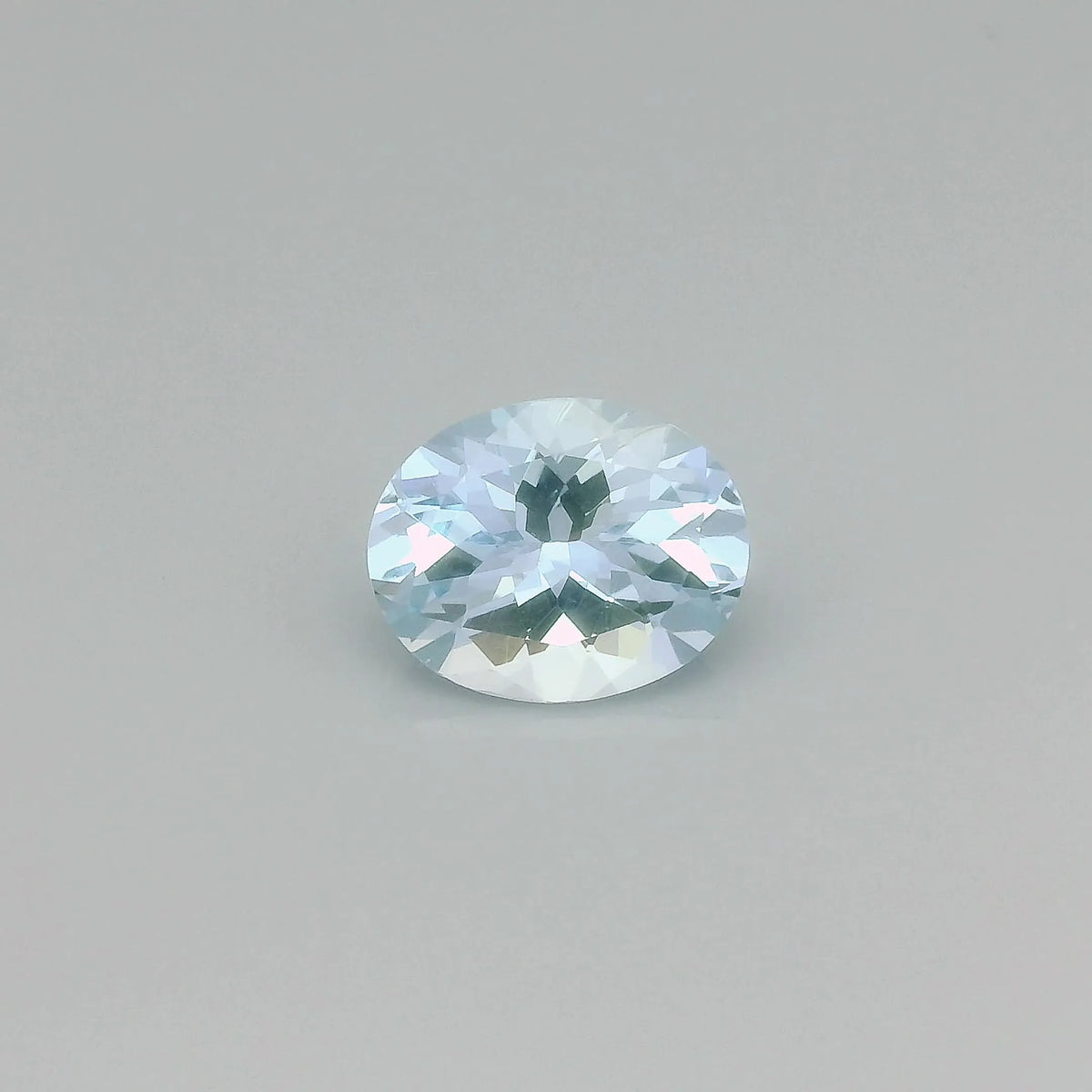 2.18ct Oval Natural Aquamarine (Colour Blue, Clarity Eye Clean, Cut Faceted)
