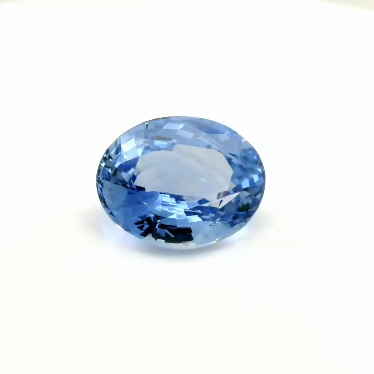 3.20ct Oval Natural Sapphire (Colour Blue, Clarity Eye Clean, Cut Faceted)