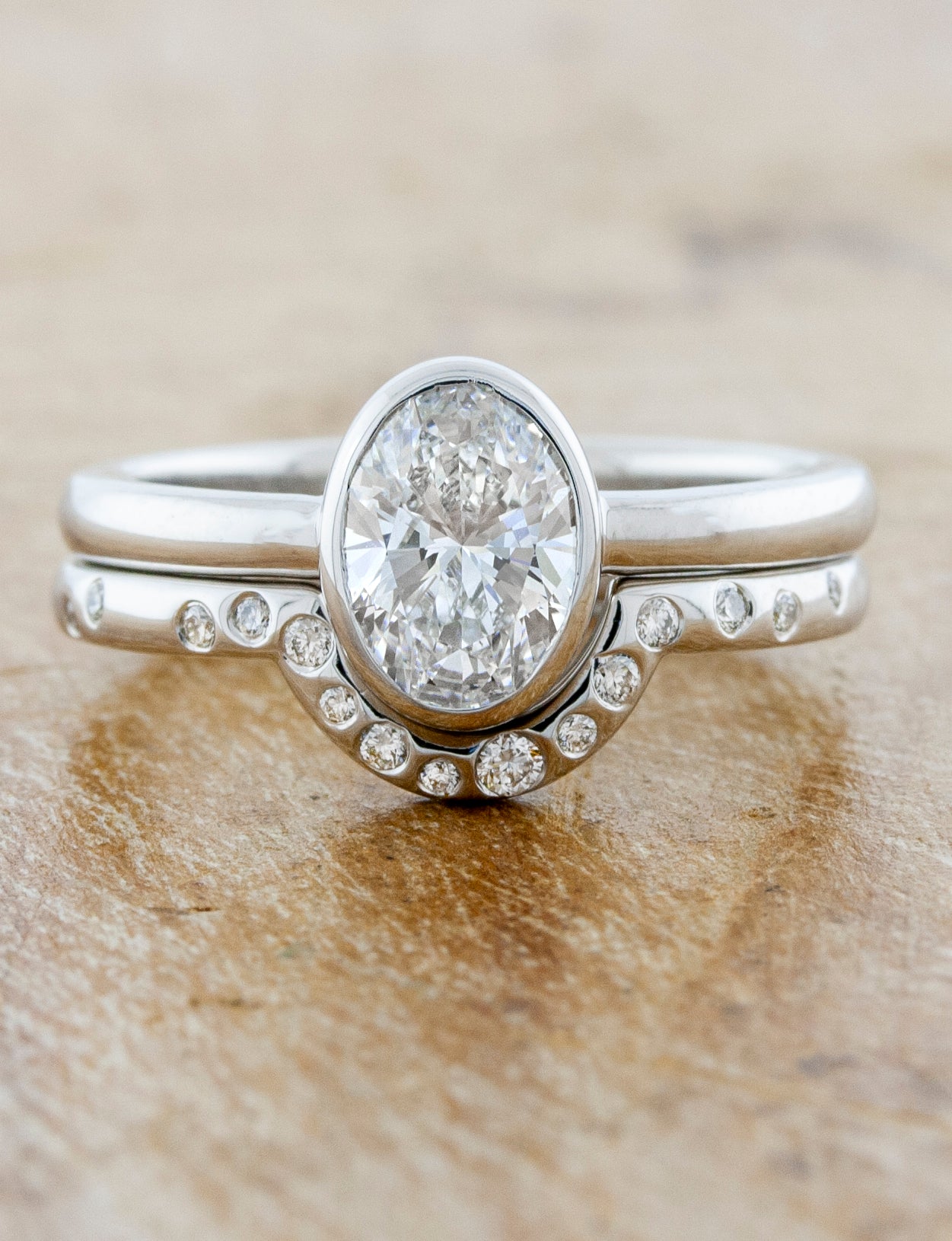 caption:Paired with Lula wedding band in platinum