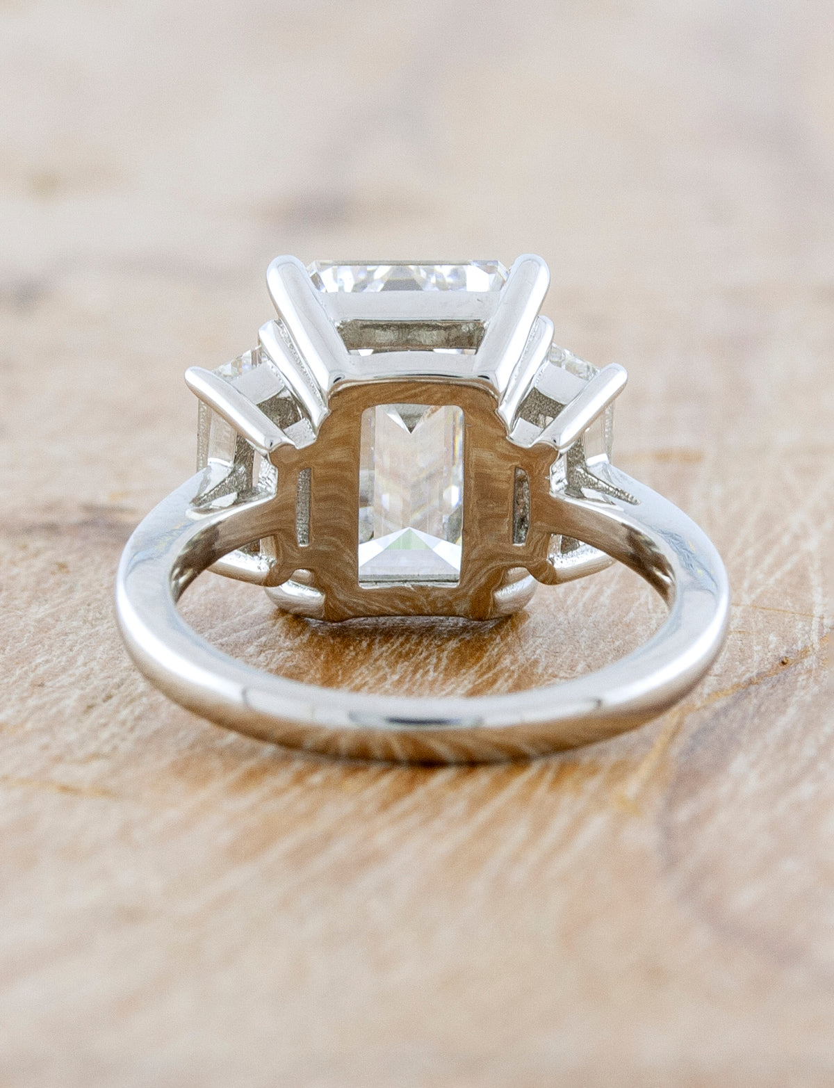 Cassandra - Natural Diamonds