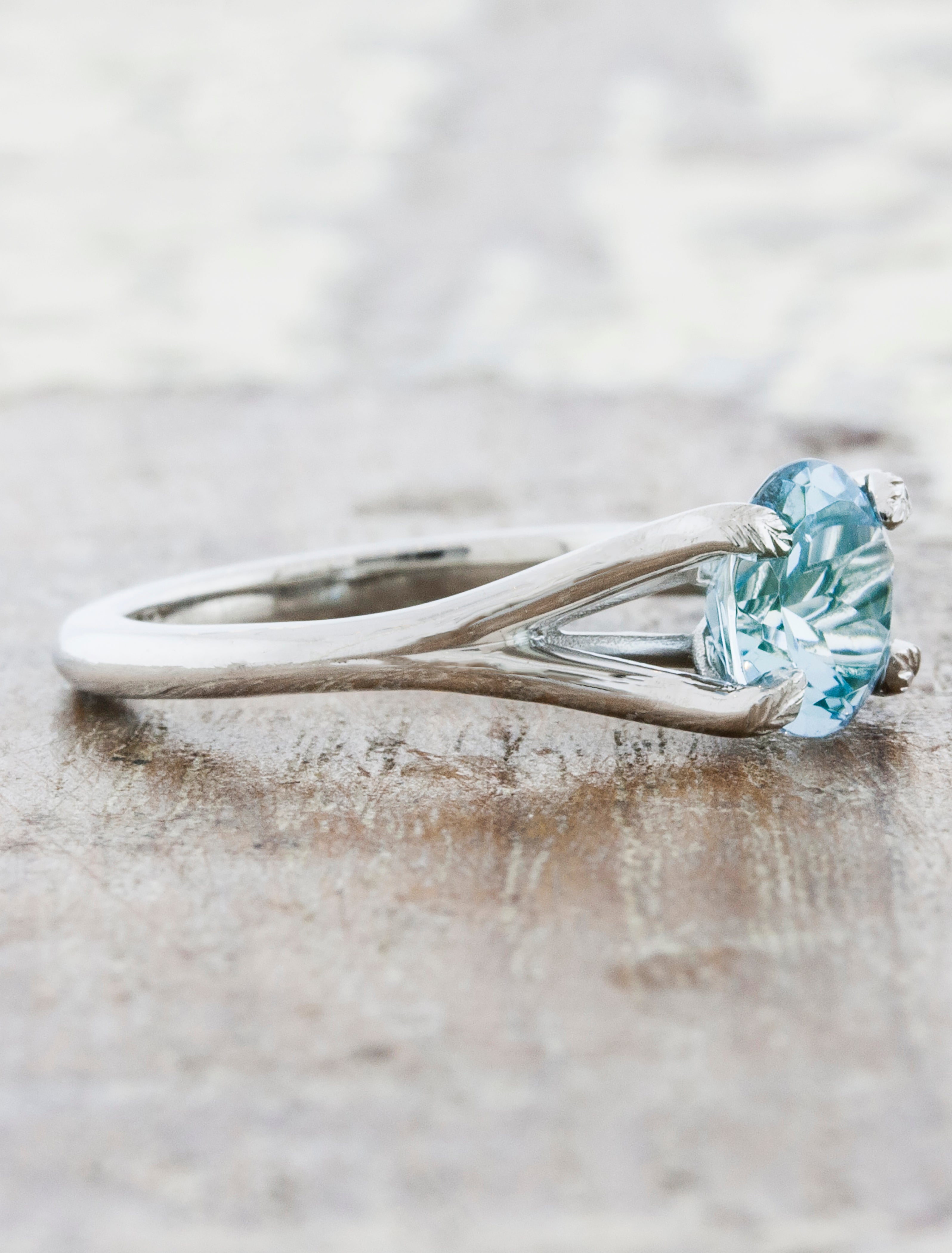 Zelden zoom lava Shella: Split Shank Aquamarine Engagement Ring | Ken & Dana Design