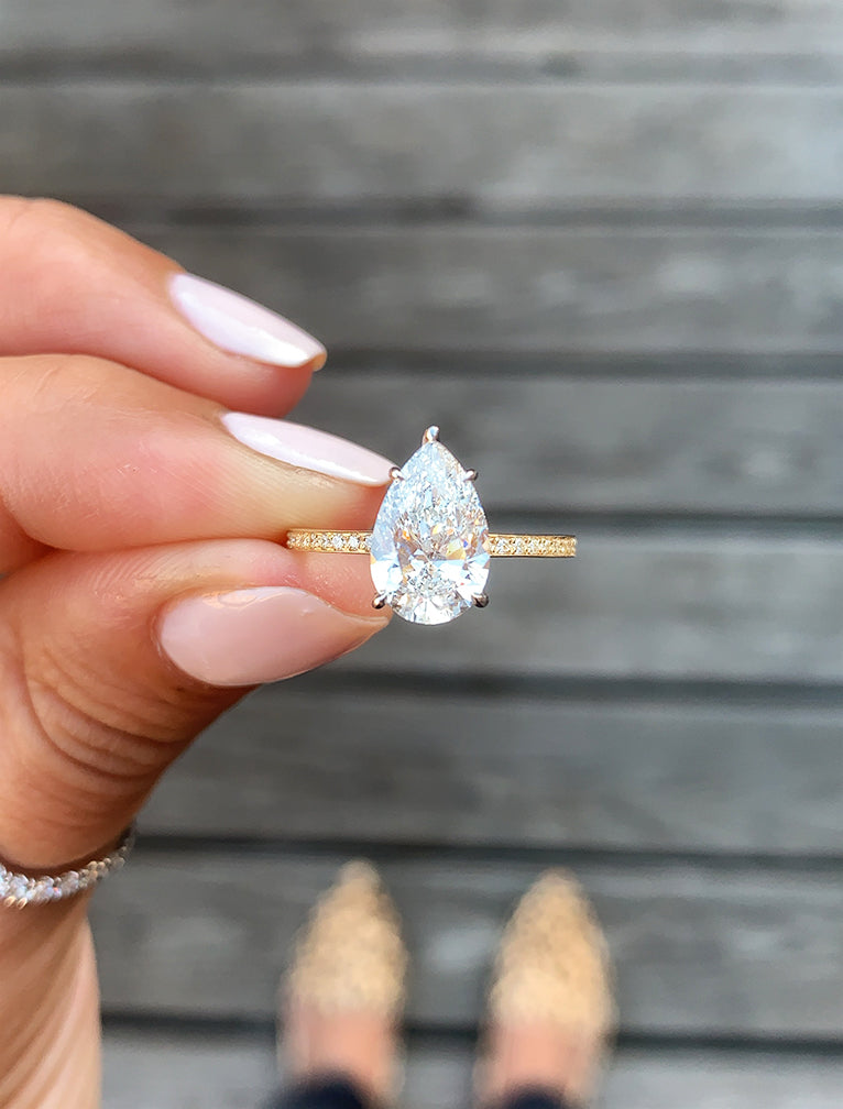 Pear ring diamond Clearance