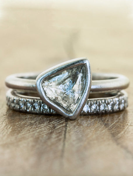 organic shaped uncut diamond bezel setting, matching pave wedding band