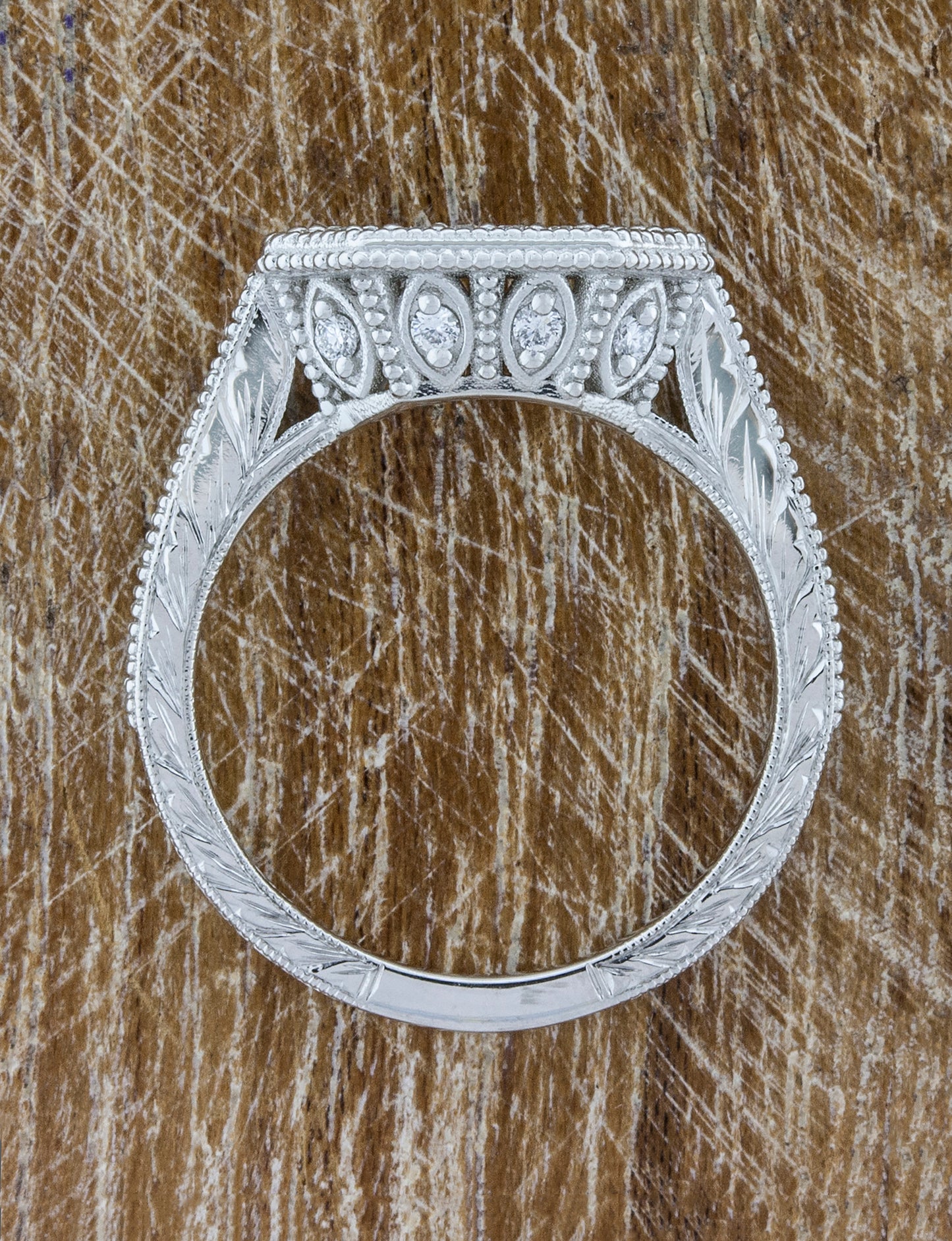 caption:Here is the engagement ring that the Marilyn complements