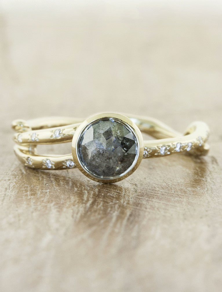 caption:Shown with 1ct round grey diamond in 18k yellow gold
