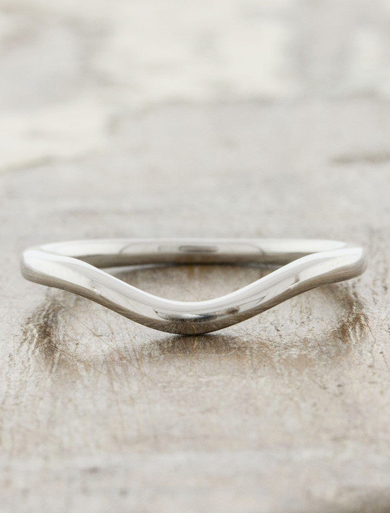 caption:Customized without diamonds in platinum