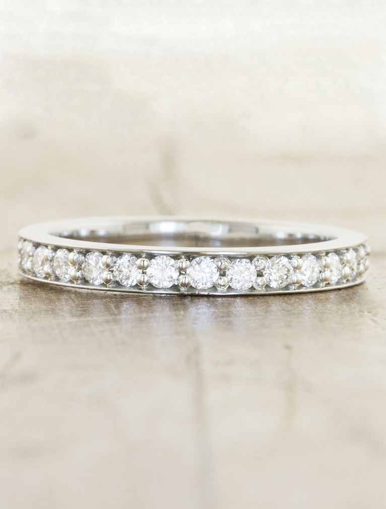 1.8 mm diamond wedding band Clearance