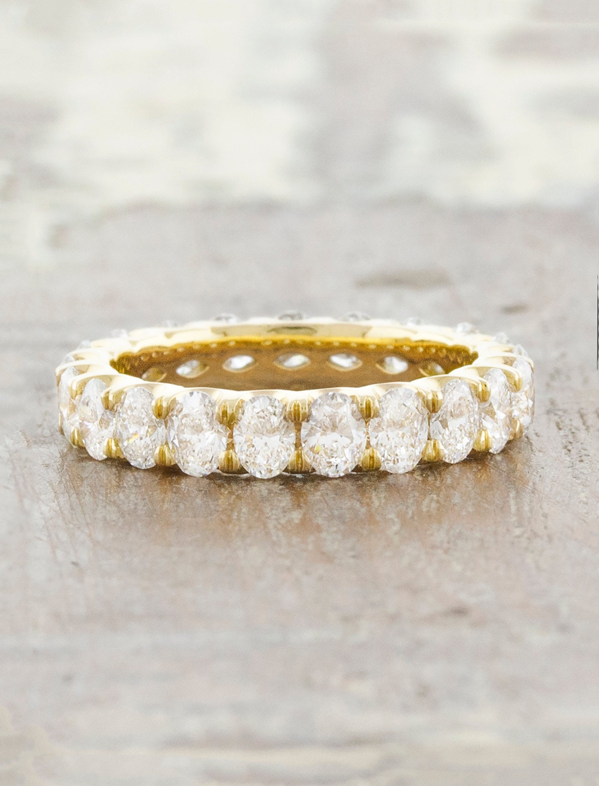 Oval diamond eternity band yellow gold Clearance