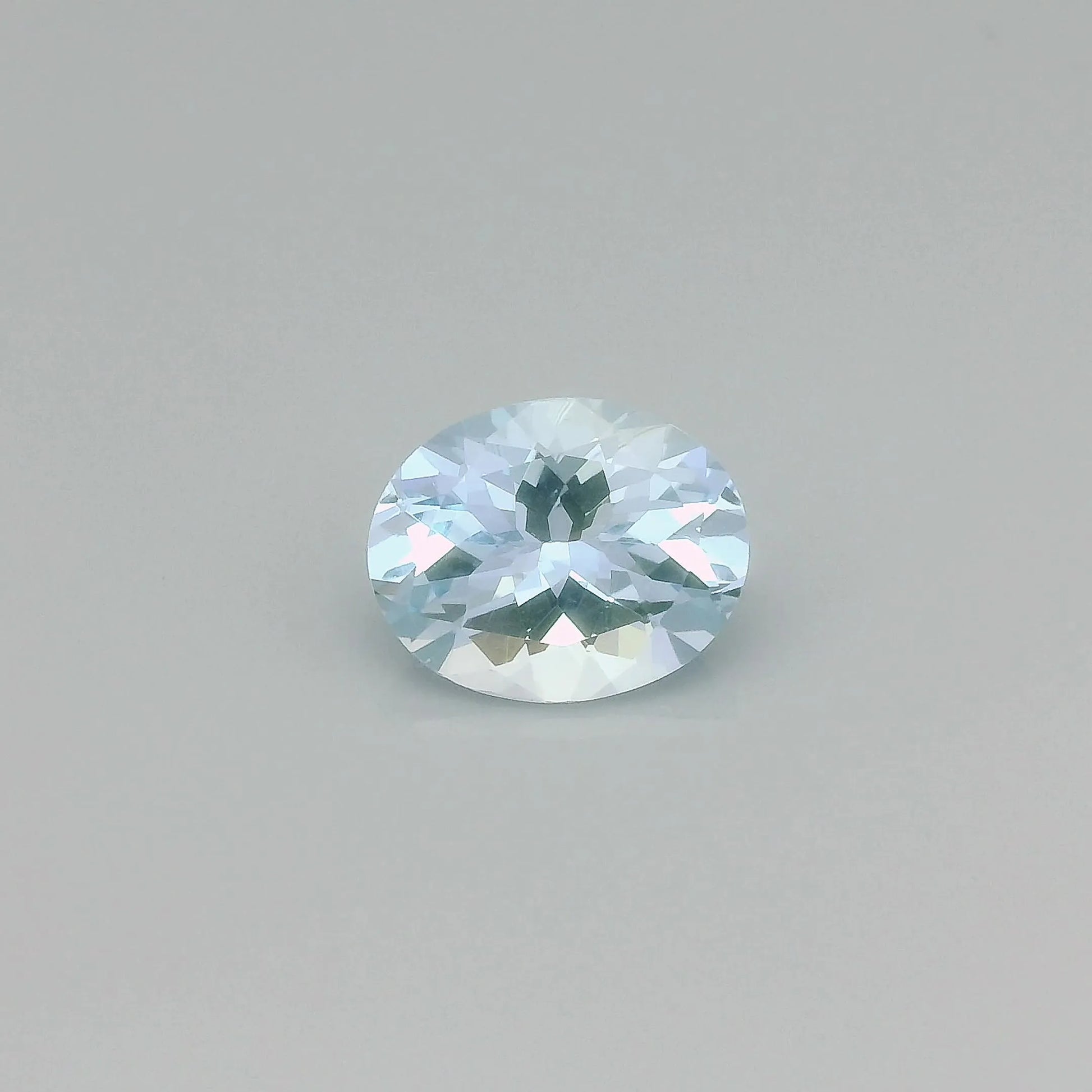 2.18ct Oval Natural Aquamarine (Colour Blue, Clarity Eye Clean, Cut Faceted)