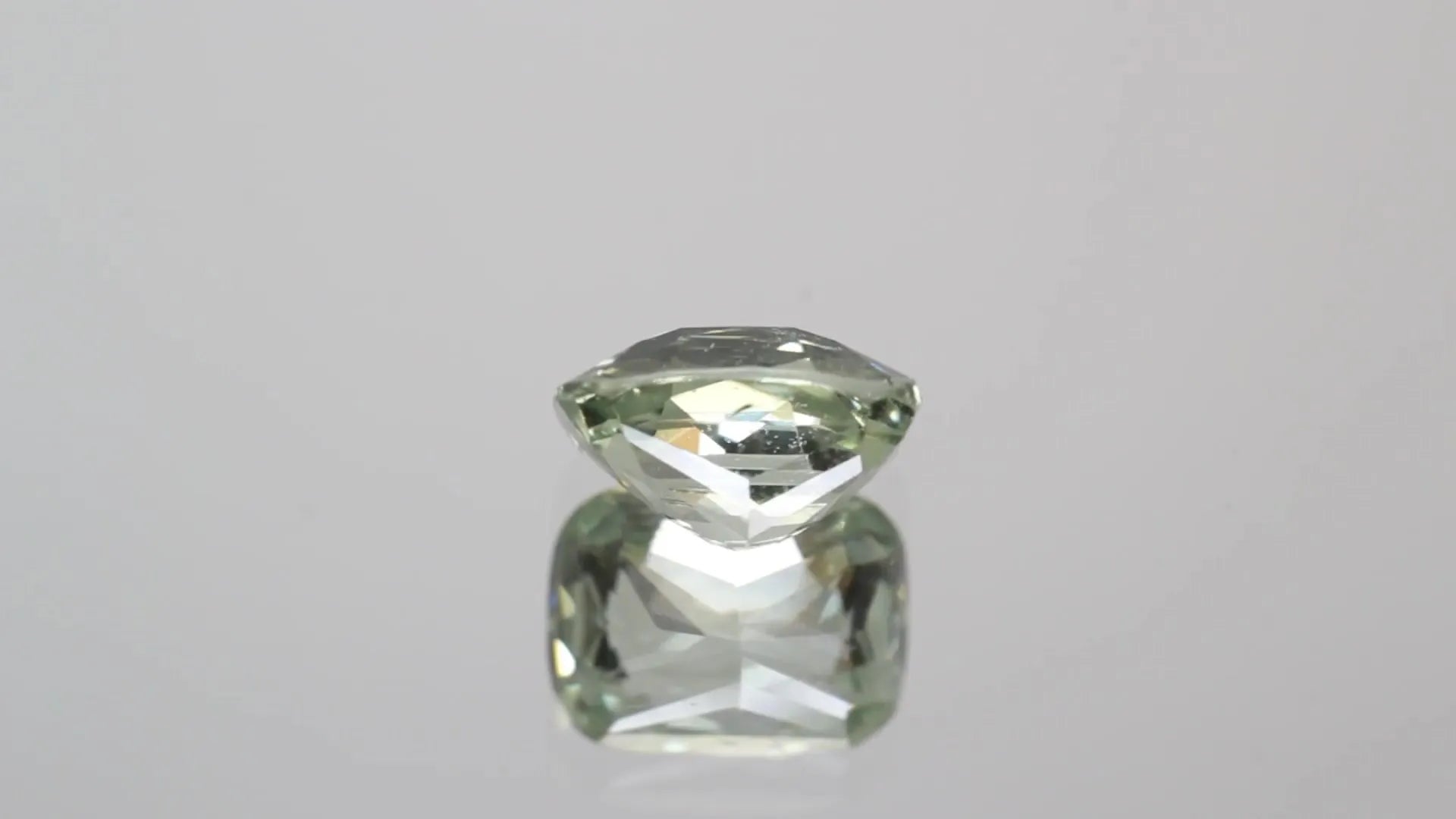 2.21ct Cushion Natural Sapphire (Colour Green, Clarity Eye Clean, Cut Faceted)