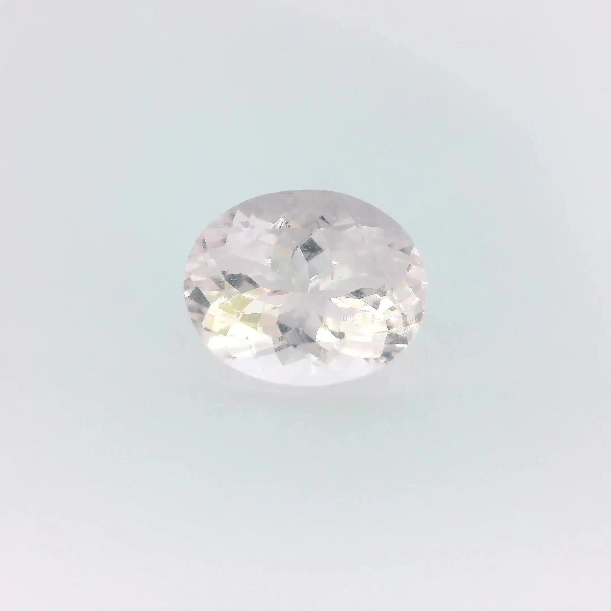 2.64ct Oval Natural Morganite (Colour Pink, Clarity Eye Clean, Cut Faceted)