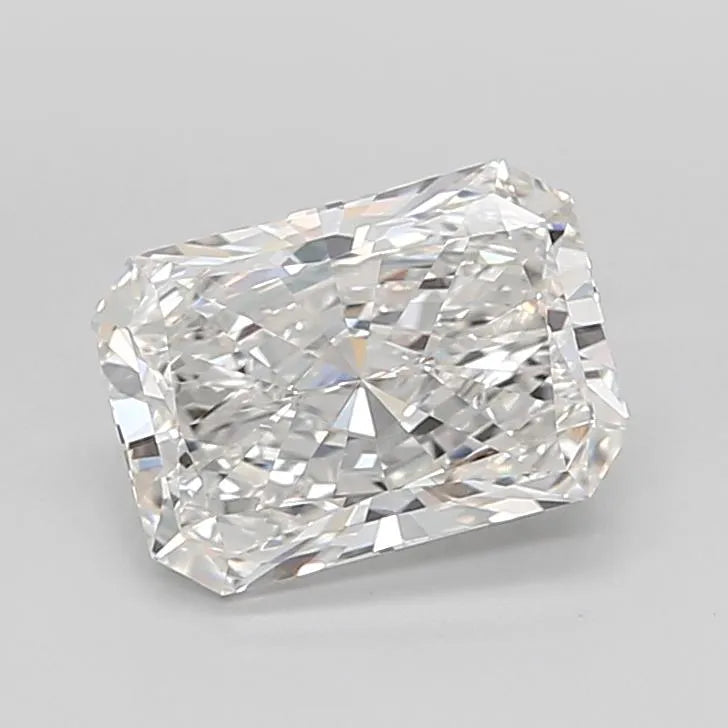 3.03ct Radiant Lab Grown Diamond (Colour E, Clarity VVS1, IGI Certified)