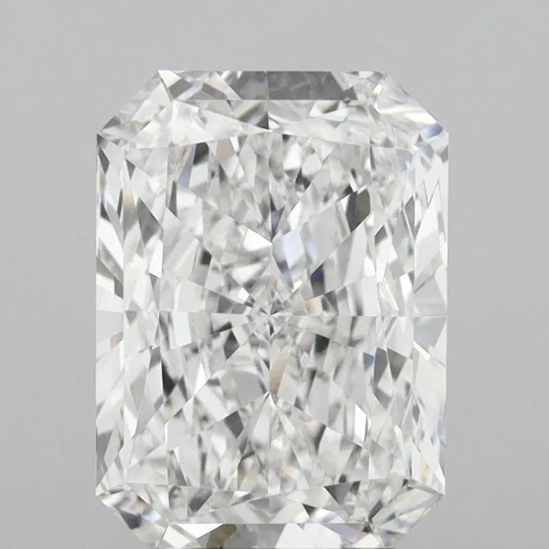 3.06ct Radiant Lab Grown Diamond (Colour E, Clarity VVS1, IGI Certified)