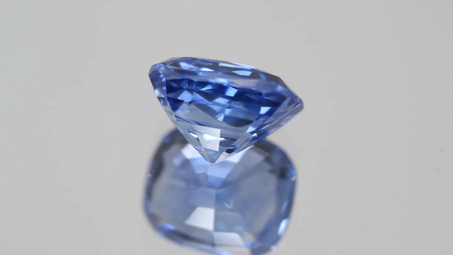 4.28ct Cushion Natural Sapphire (Colour Blue, Clarity Eye Clean, Cut Faceted)