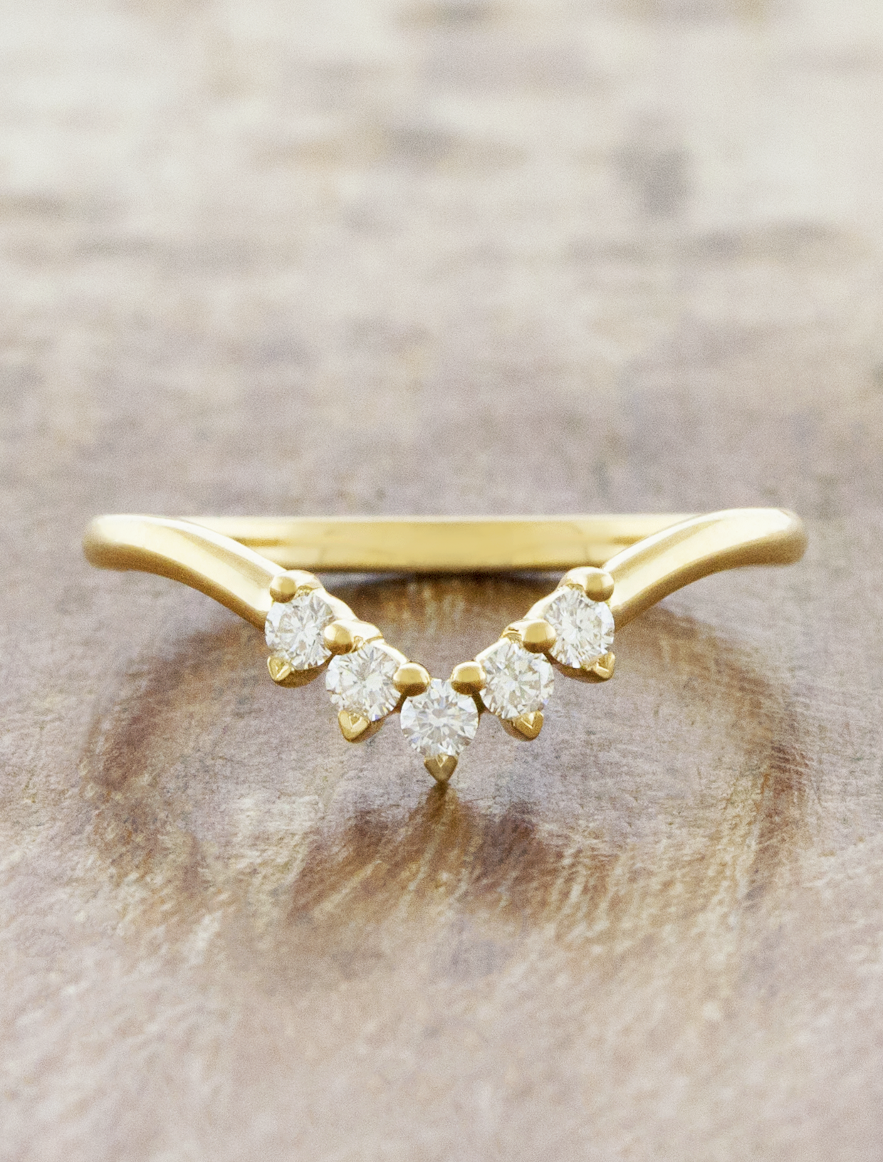 caption:Antoinette wedding band