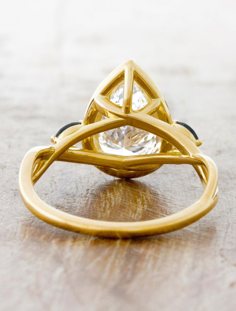 Elvina - 4.26ct Pear Lab Grown Diamond