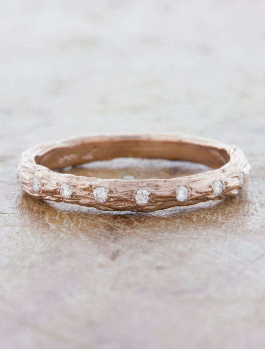 caption:Shown in 14k rose gold