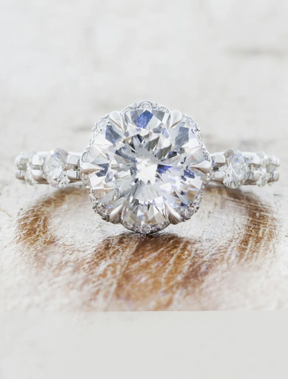 caption:Customized with tapered band