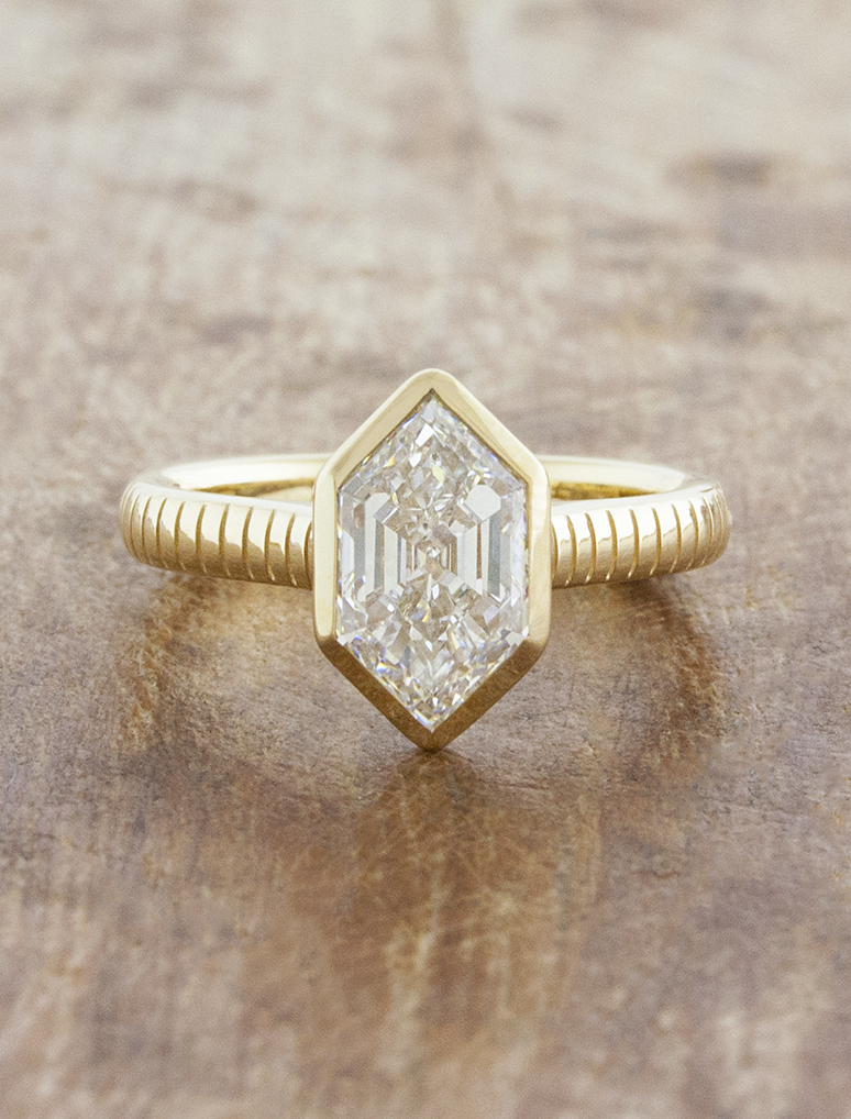 caption:Shown with 1.75ct hexagon diamond in 14k yellow gold 