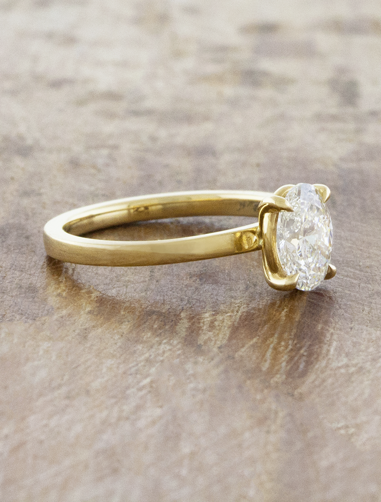 Mackena Oval - Main Image