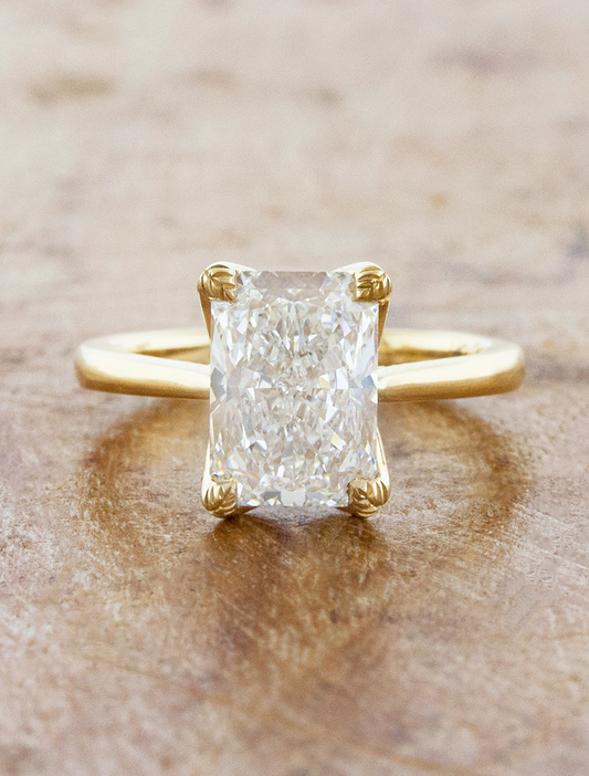 caption:Shown with 2.5ct radiant cut diamond in 14k yellow gold 