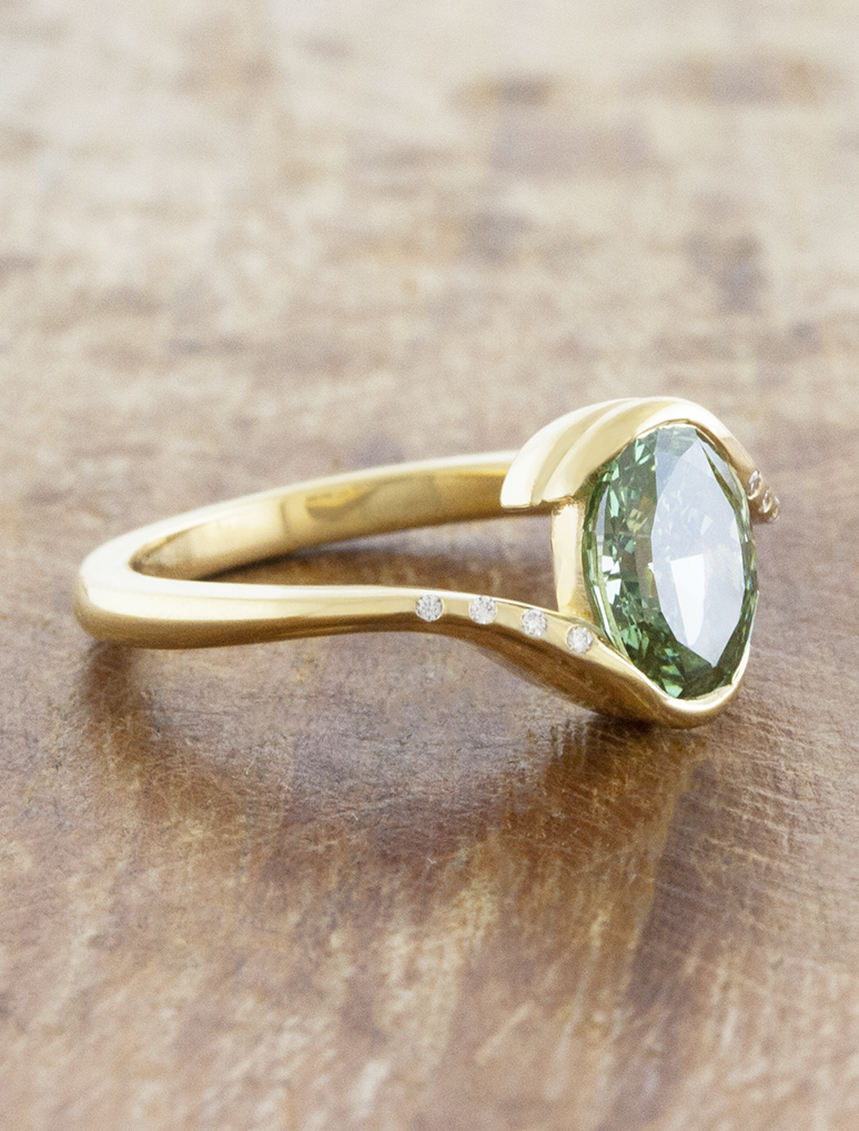 Soleia - 1.60ct Oval Lab Grown Green Diamond