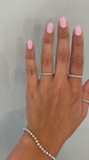 caption:Shown in 1.6mm width set in platinum