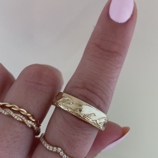caption:Shown in 6mm and 14k yellow gold