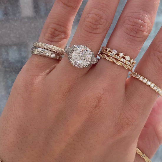 caption:Shown with 4ct cushion cut in platinum