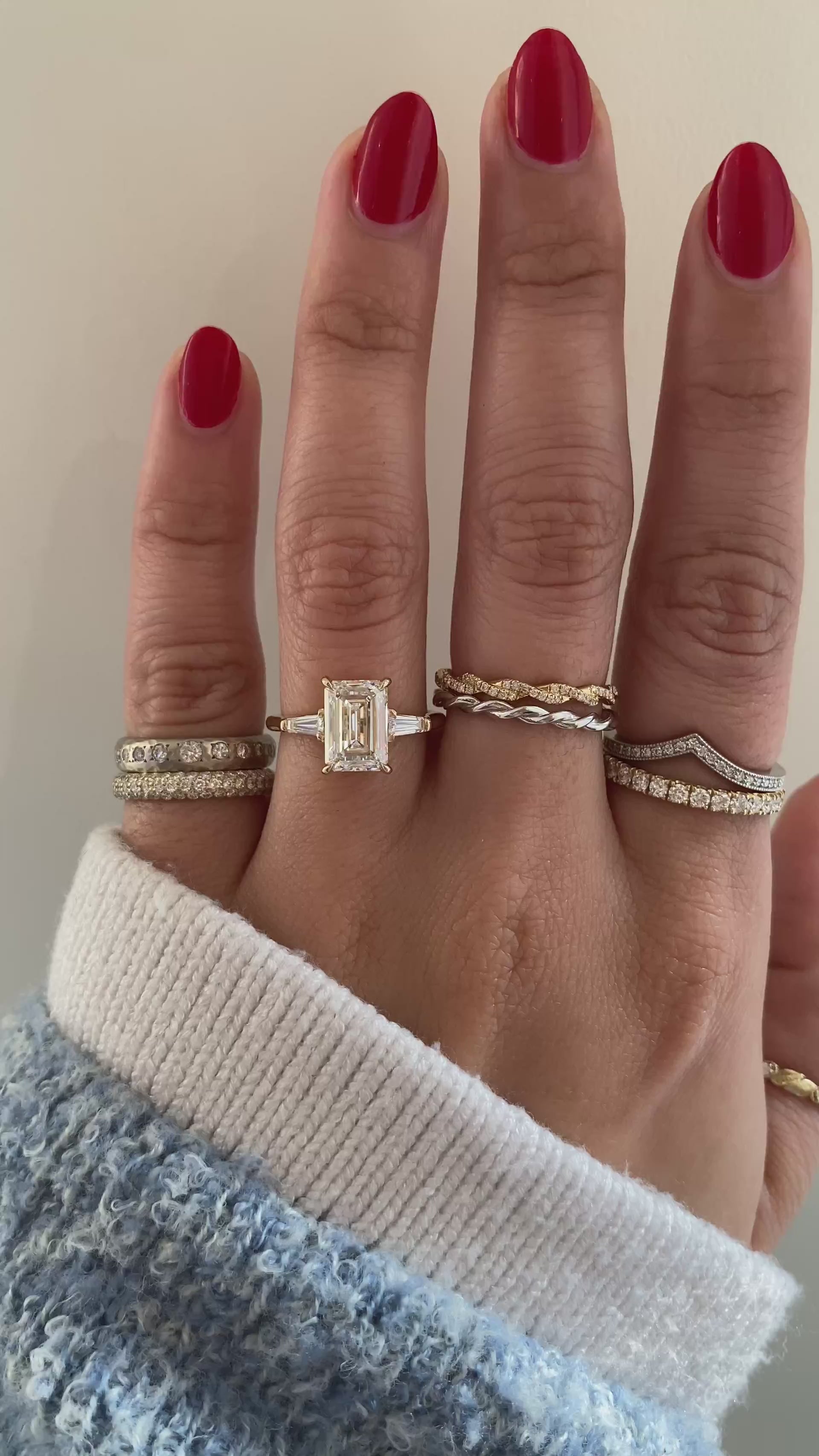 caption:Shown with 2.5ct emerald cut in 14k yellow gold 