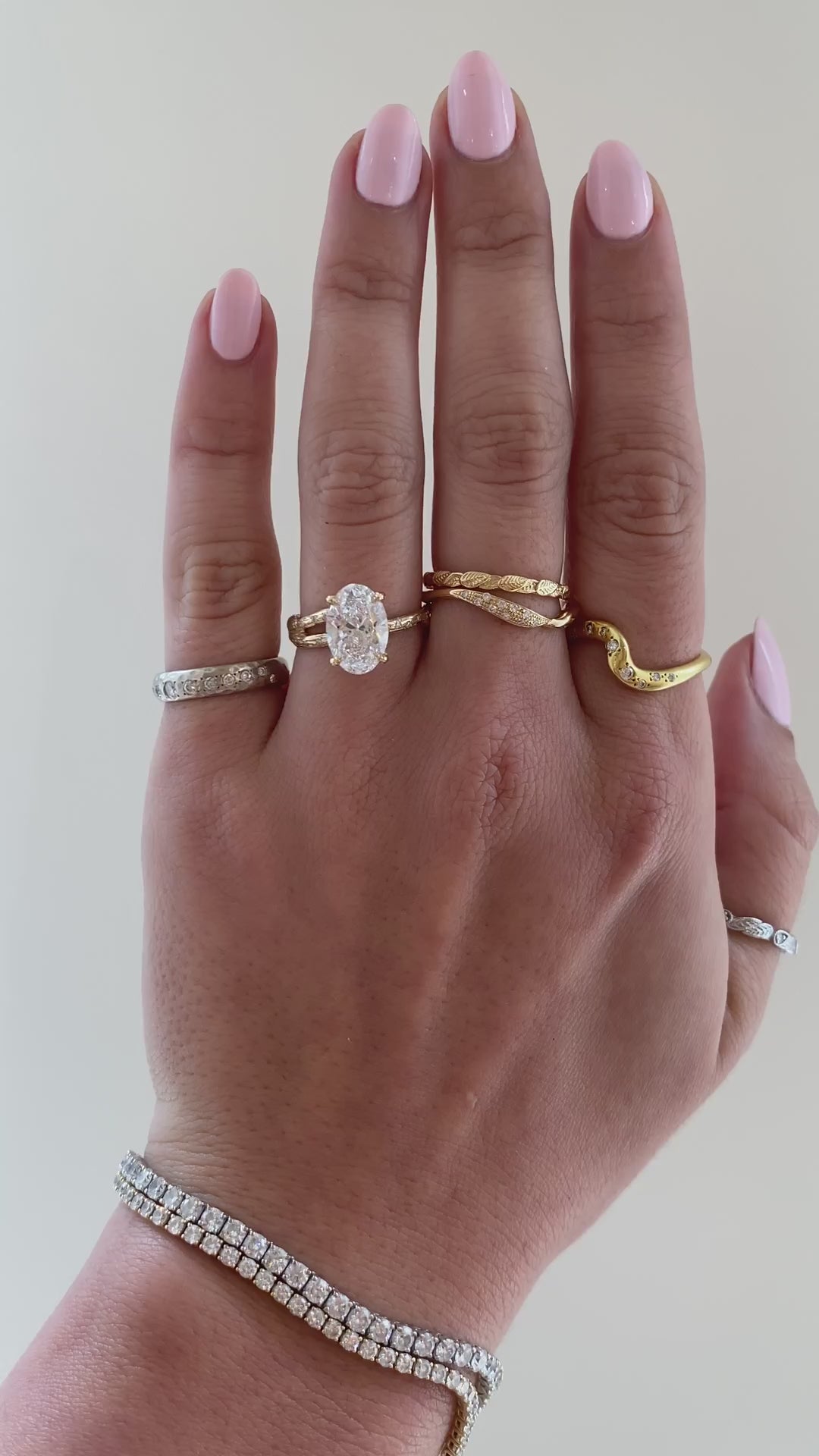 caption:Shown with 2.5ct oval in 14k yellow gold