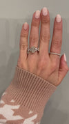 caption:Shown with 2.50ct oval diamond in platinum