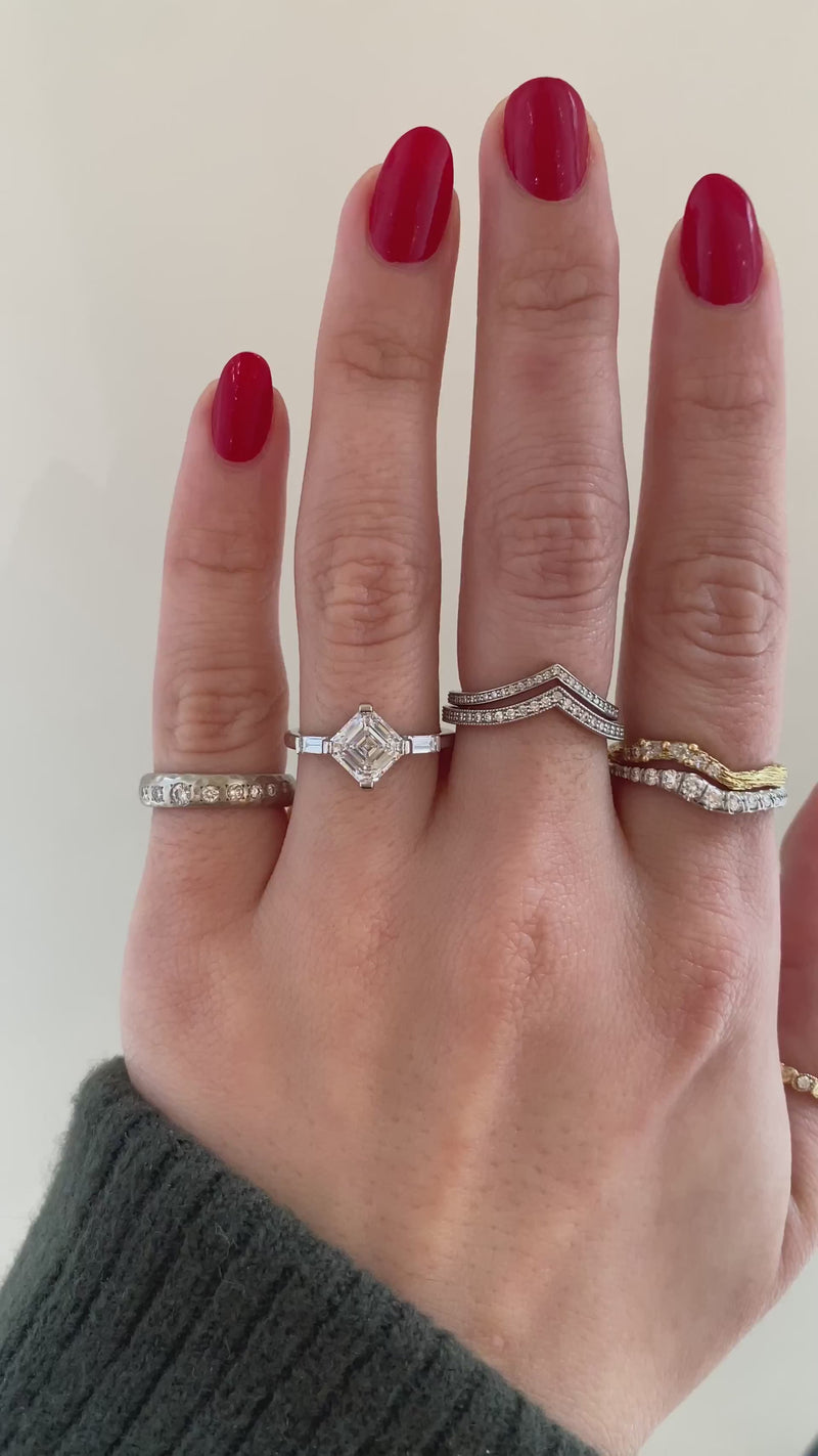 caption:Shown with 1.5ct asscher cut diamond in platinum