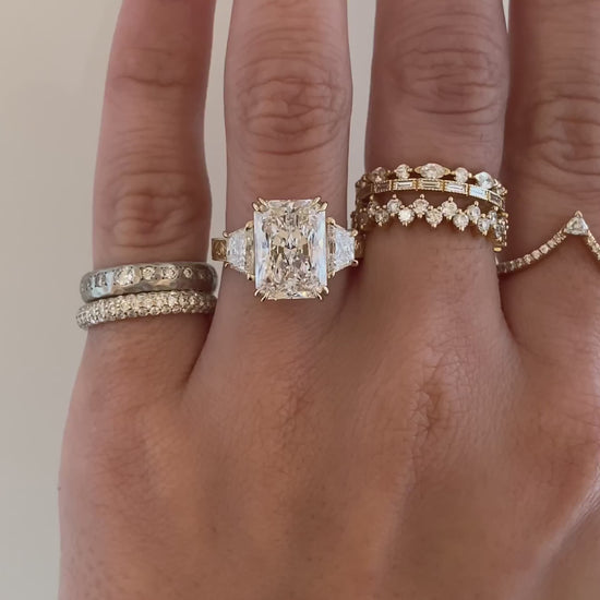 caption:Shown with 4.5ct radiant cut in 14k yellow gold 