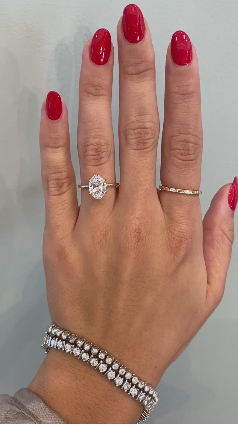 caption:Shown with 2ct oval diamond