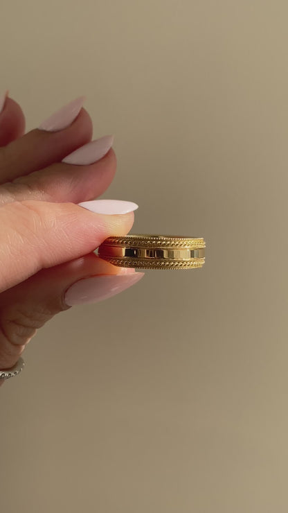 caption:Shown in 18k yellow gold 