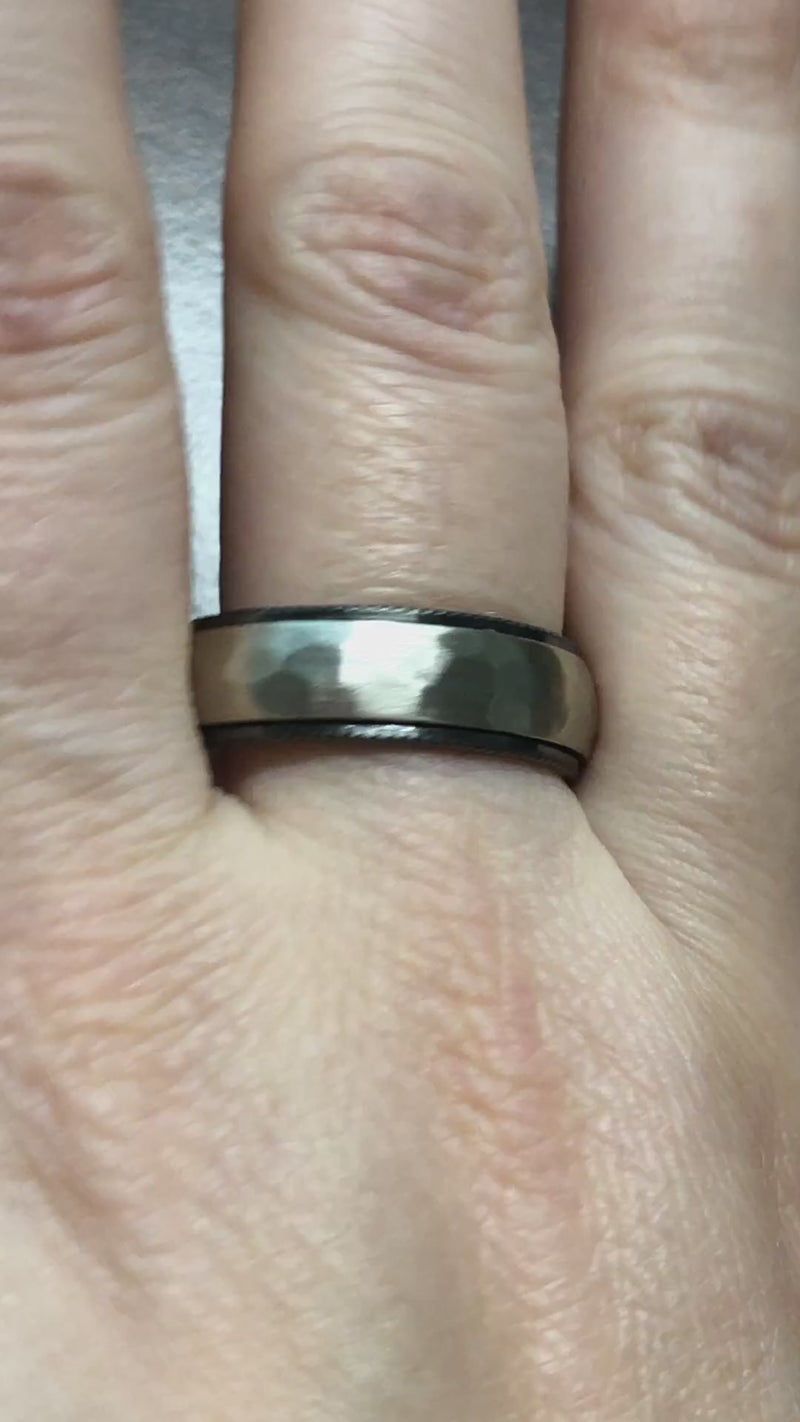 caption:Shown in 14k white gold with black rhodium plated edges