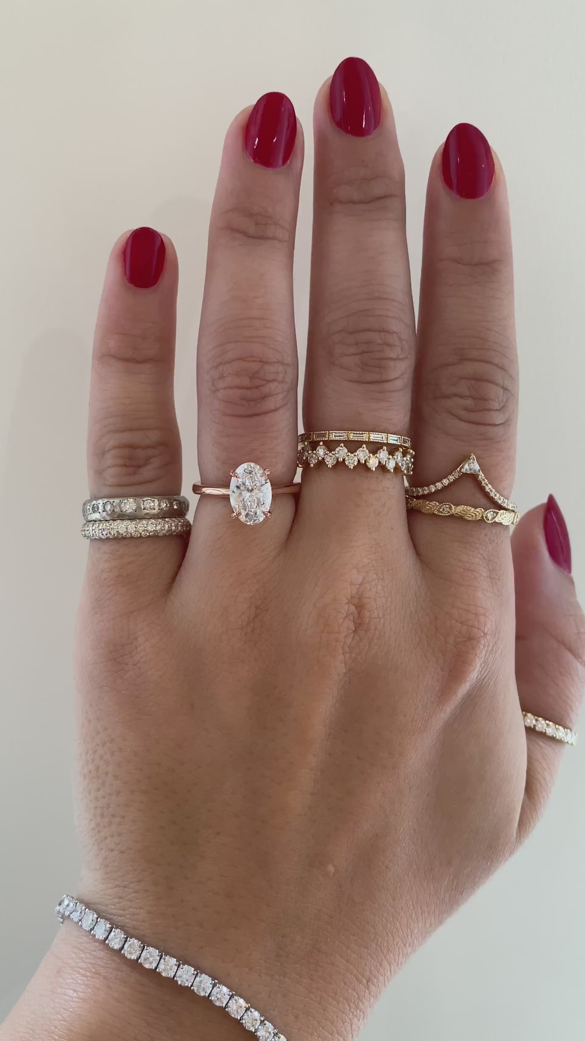 caption:Shown with 1.5ct oval in 14k rose gold 