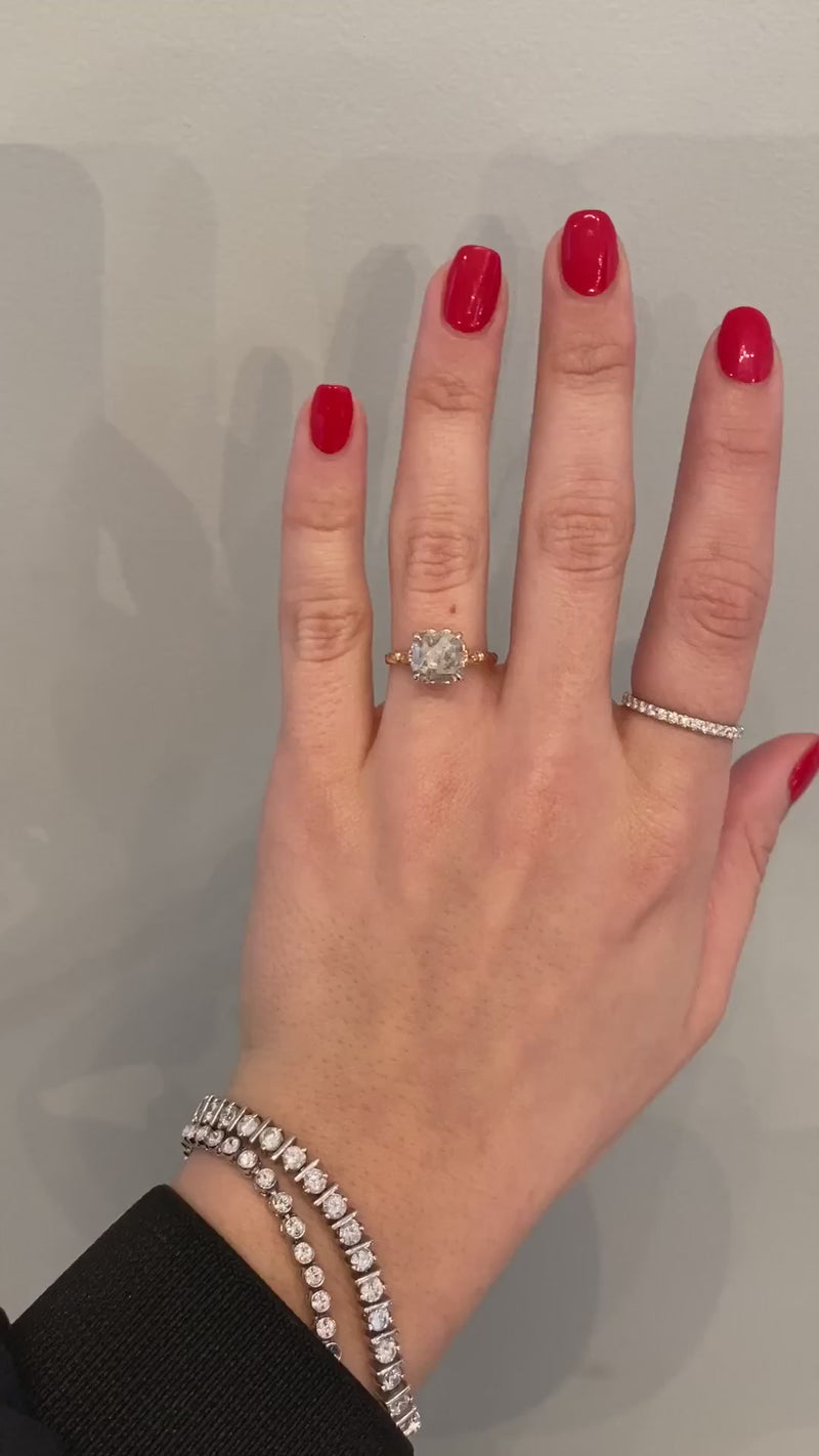 caption:Shown in yellow gold
