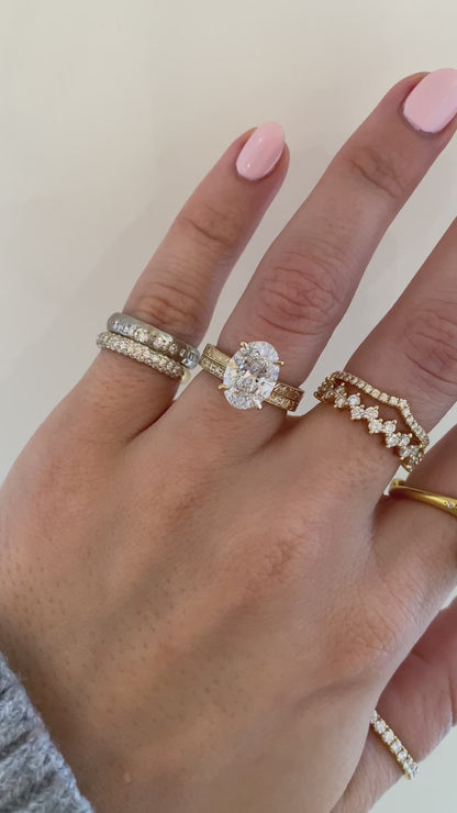 caption:Shown with 2.5ct oval in 14k yellow gold  