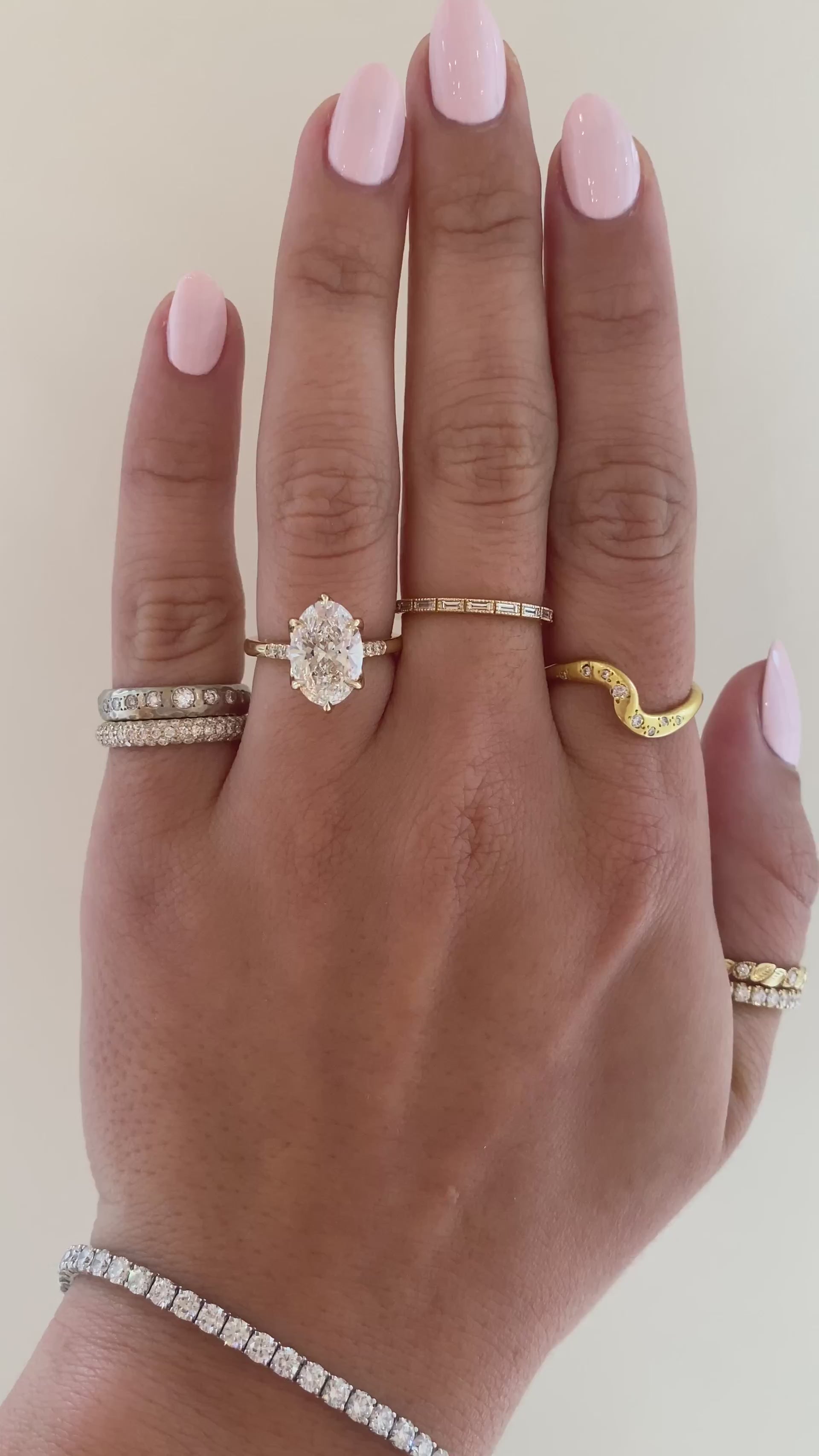 caption:Shown with 2.5ct oval in 14k yellow gold