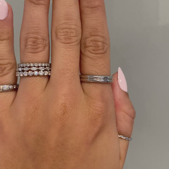 caption:Shown in 4mm width in platinum