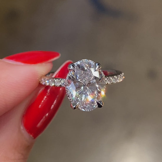caption:Shown with 2ct oval diamond