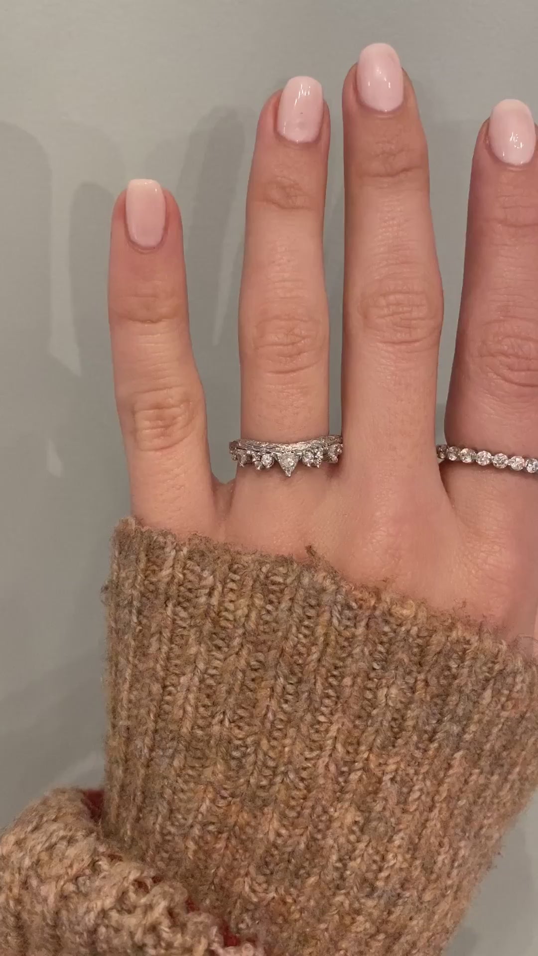 caption:Shown in platinum