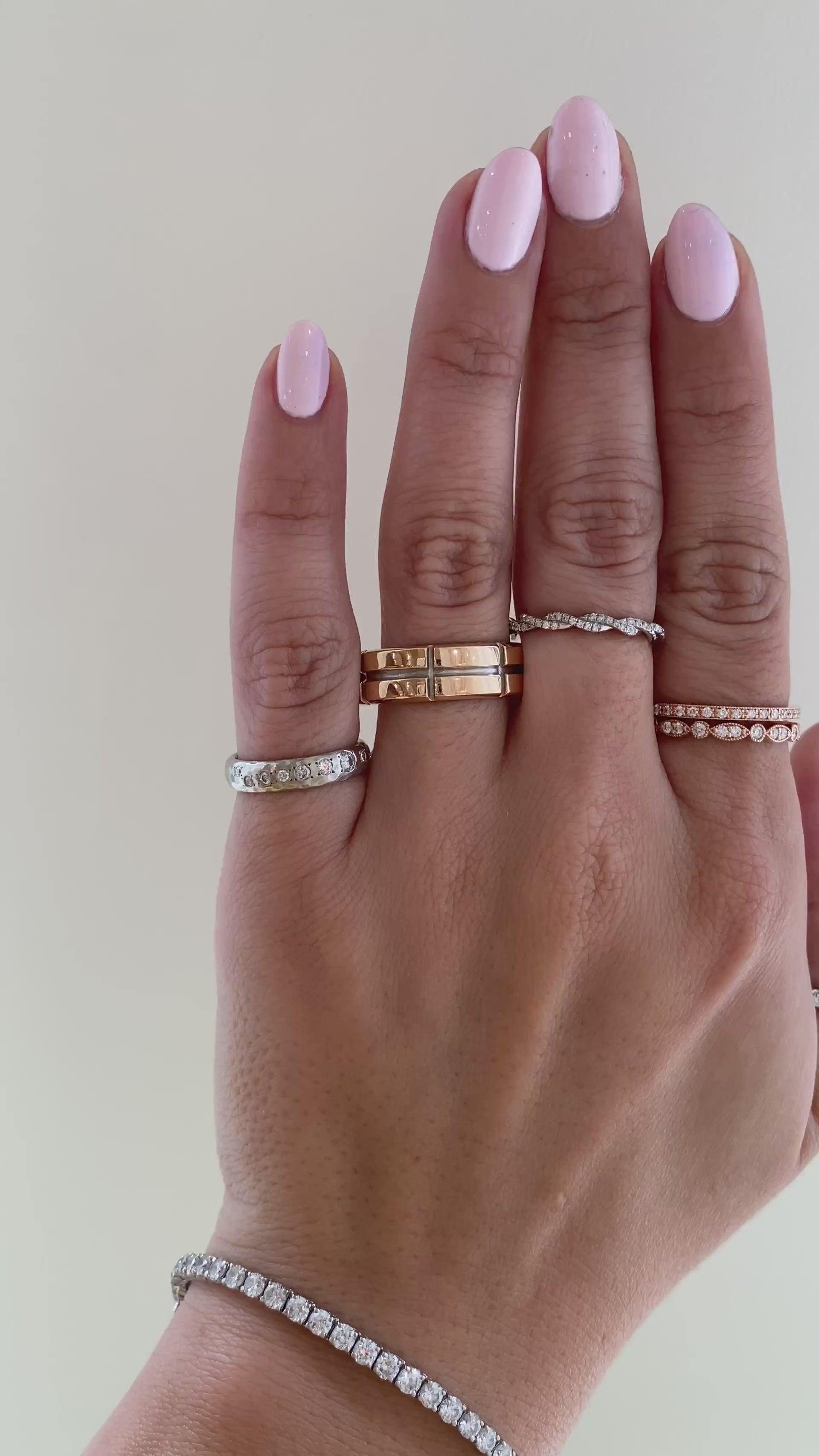 caption:
Shown in 7mm width in 14k rose gold and platinum, polished finish