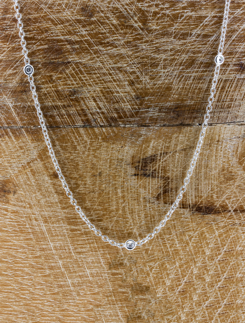 caption:customized with grey diamond in platinum