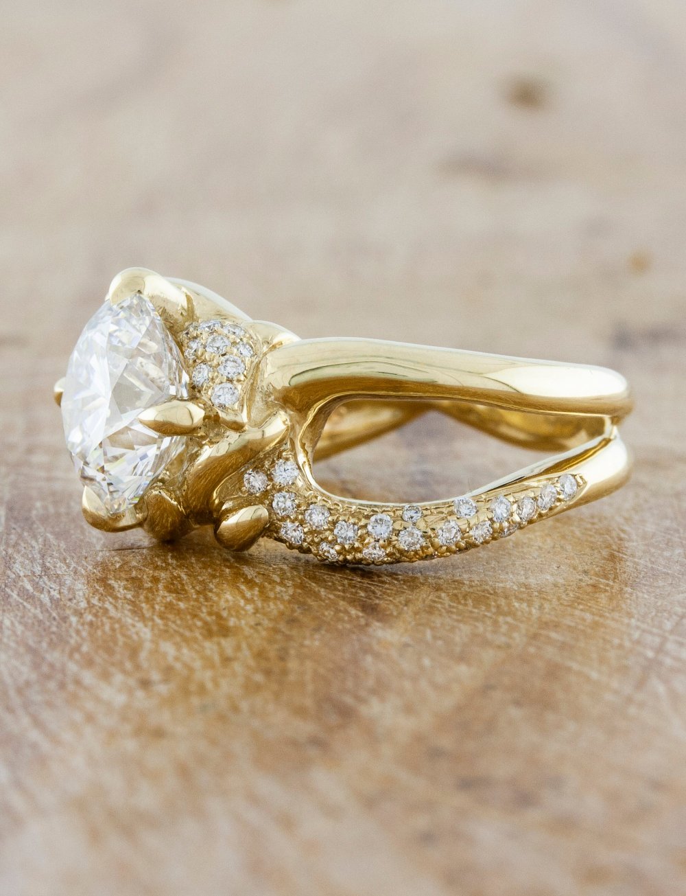 caption:Shown in 14k yellow gold