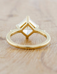 caption:Shown in 14k yellow gold option