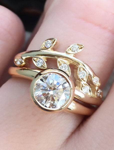 Round Bezel Diamond Engagement Ring Set with Leaf Bands | Ken & Dana
